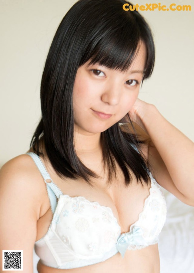 Ayane Shinoda - Poolsex Naughty Mag No.8fee35