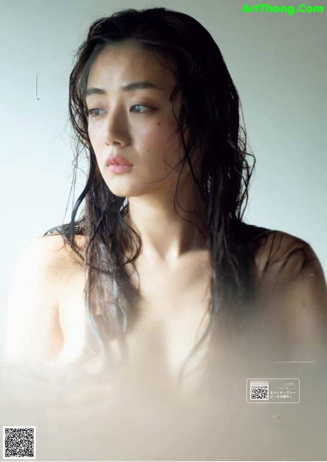 Moemi Katayama 片山萌美, Weekly Playboy 2019 No.46 (週刊プレイボーイ 2019年46号) No.986928
